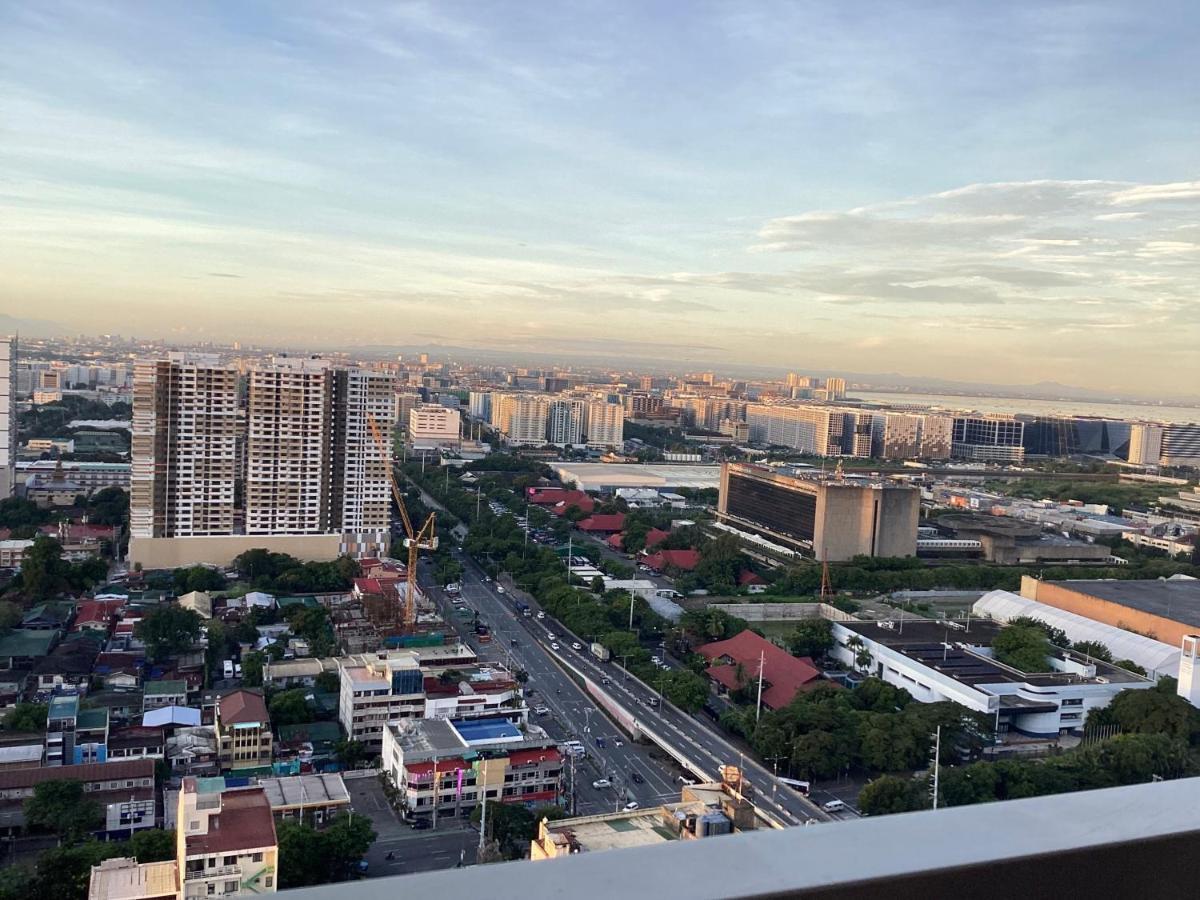 Coast Stay By J 40Th Floor Penthouse Manila Exterior photo